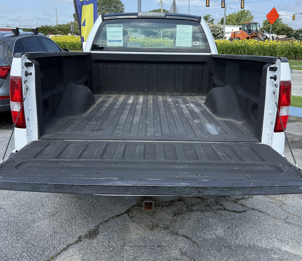 2005 Ford F-150 STX's photo