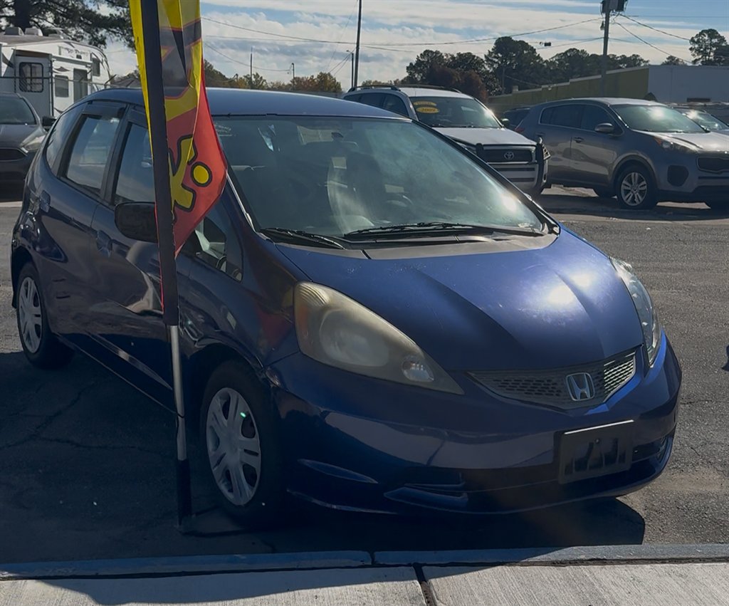 2010 Honda Fit Base's photo