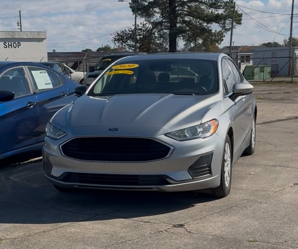 2020 Ford Fusion S's photo